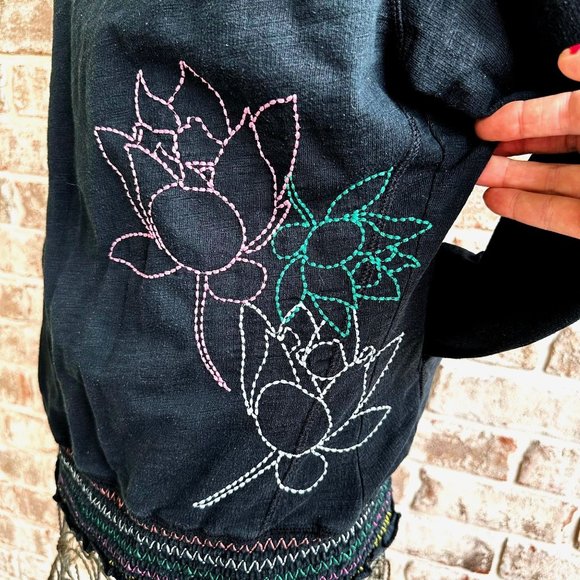 Vintage The North Face Women's Hooded Jacket Large Black Zip Embroidered… - Picture 3 of 12